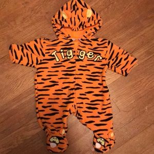 Tigger baby suit